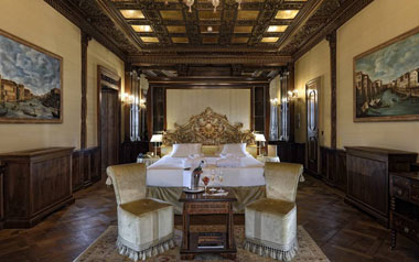 L'Hotel Ai Reali di Venezia usa Scrigno